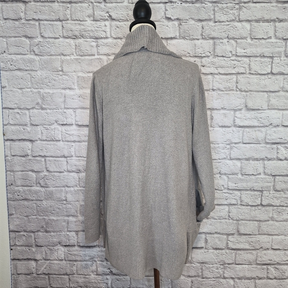 Barefoot Dreams Cardigan Gray Open Front Side Pockets Shawl Collar Womens Size M - Picture 6 of 11